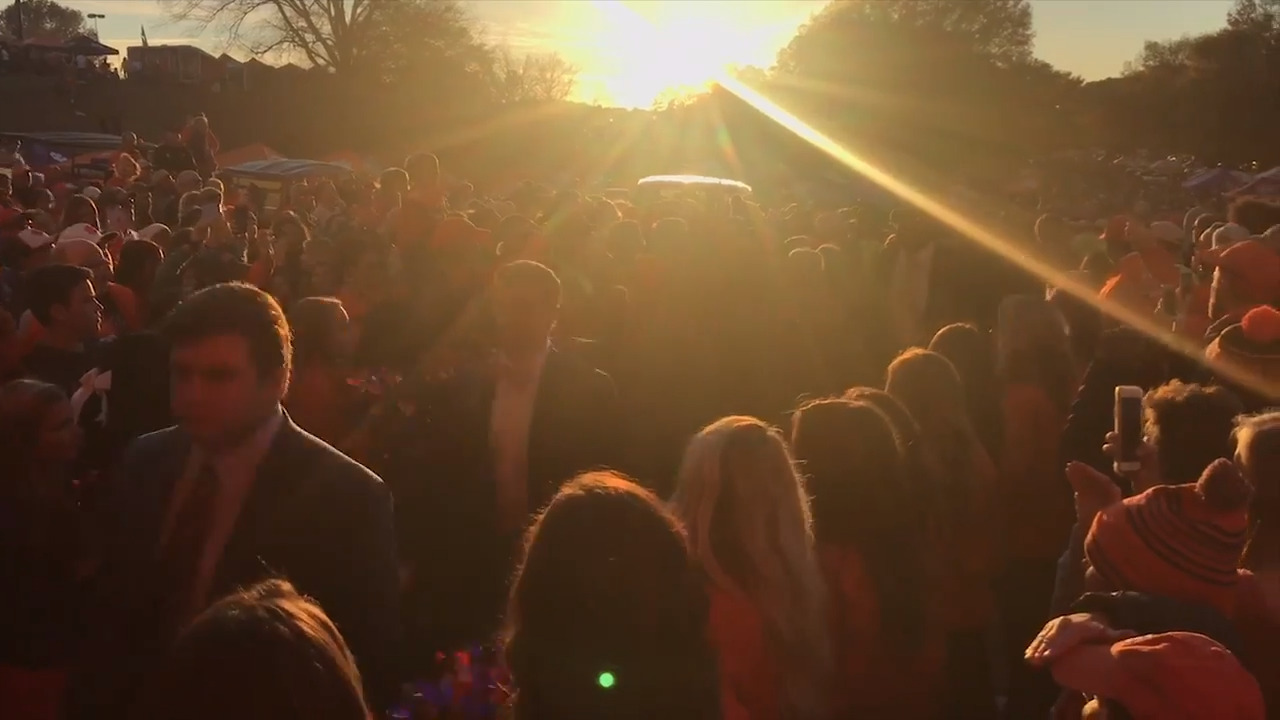 Clemson walks into locker rooms ahead of rival USC game