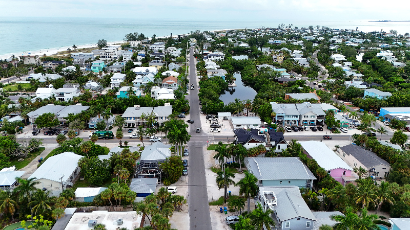 Pay to park on Anna Maria Island? Officials are thinking about it