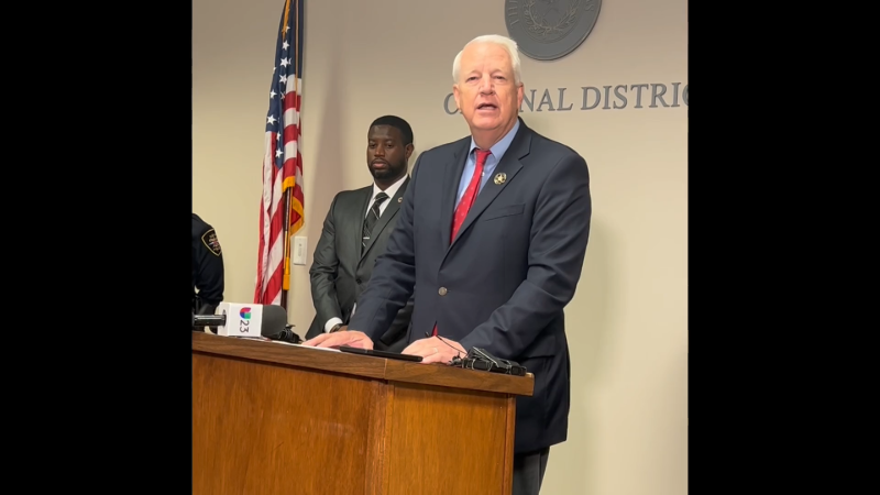 Gold theft ring scams seniors for millions, Tarrant DA says