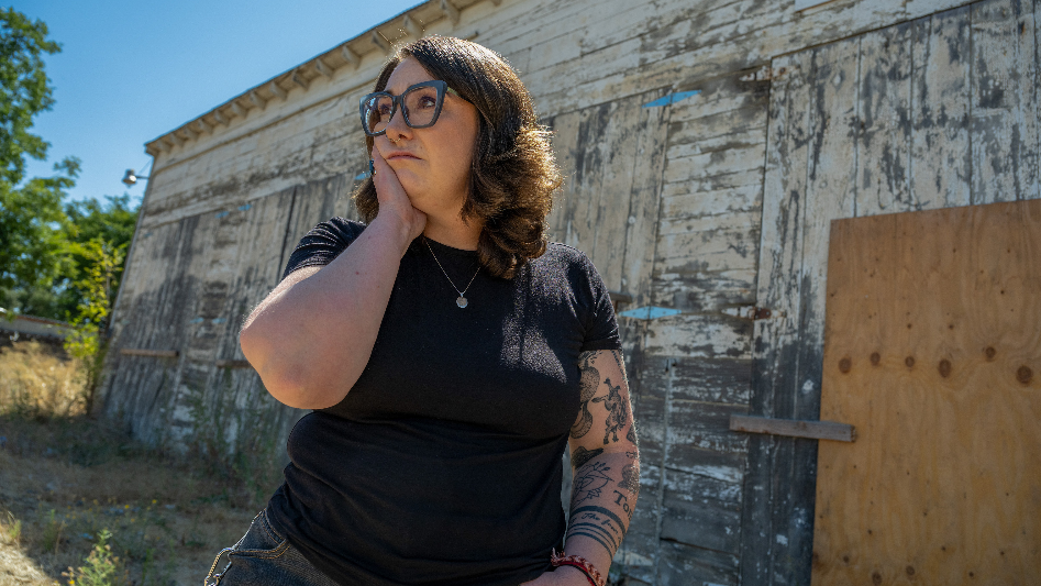Meet Jenna Mozdy, who once did drugs with Califia Carlisle but escaped addiction