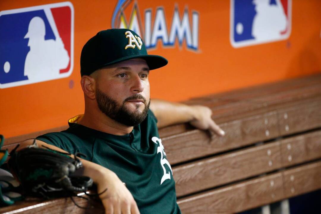 Former Canes baseball standout Yonder Alonso position to start first All-Star game