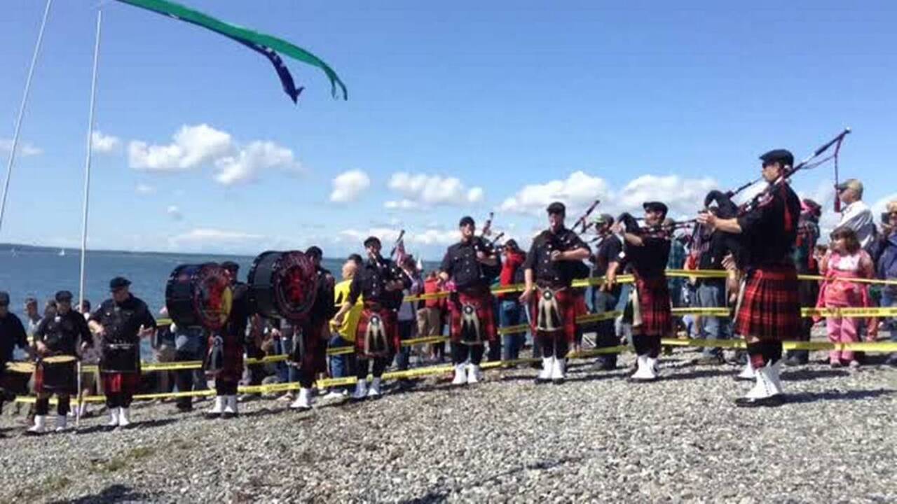 Pipes and drums band greets Bellingham firefighters' team at Ski to Sea