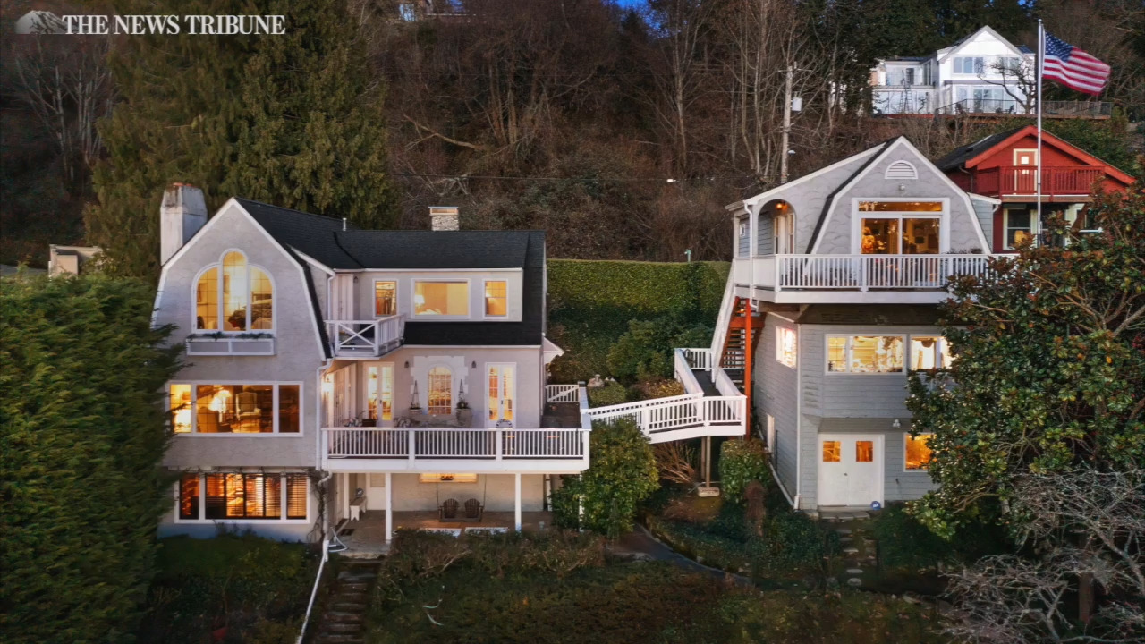 Two houses, stairs and a walkway between them: See unique Seattle home on the water
