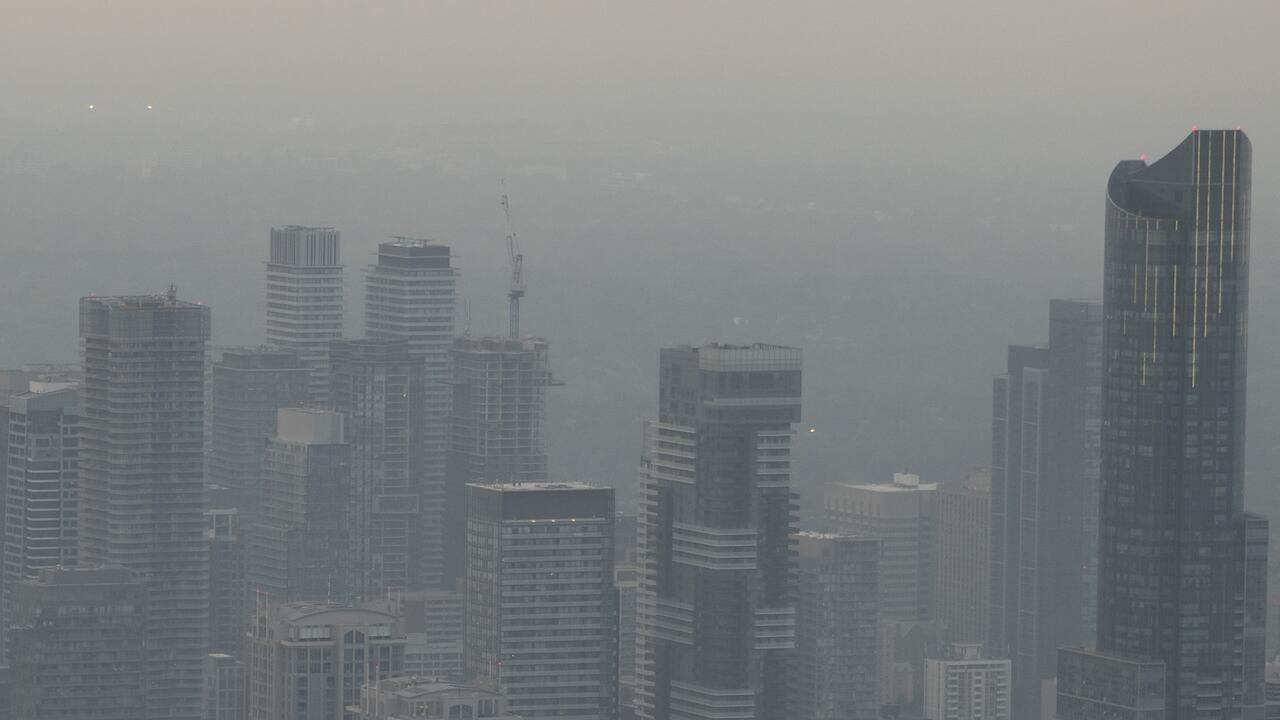 Could summer rain dampen Bear Gulch Fire burning in WA? Here’s what experts say