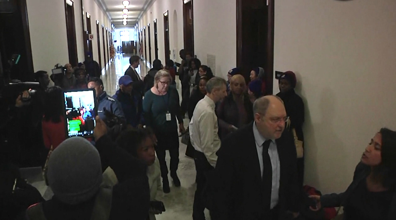 In debate, Democrats turn to a popular target who’s not Donald Trump