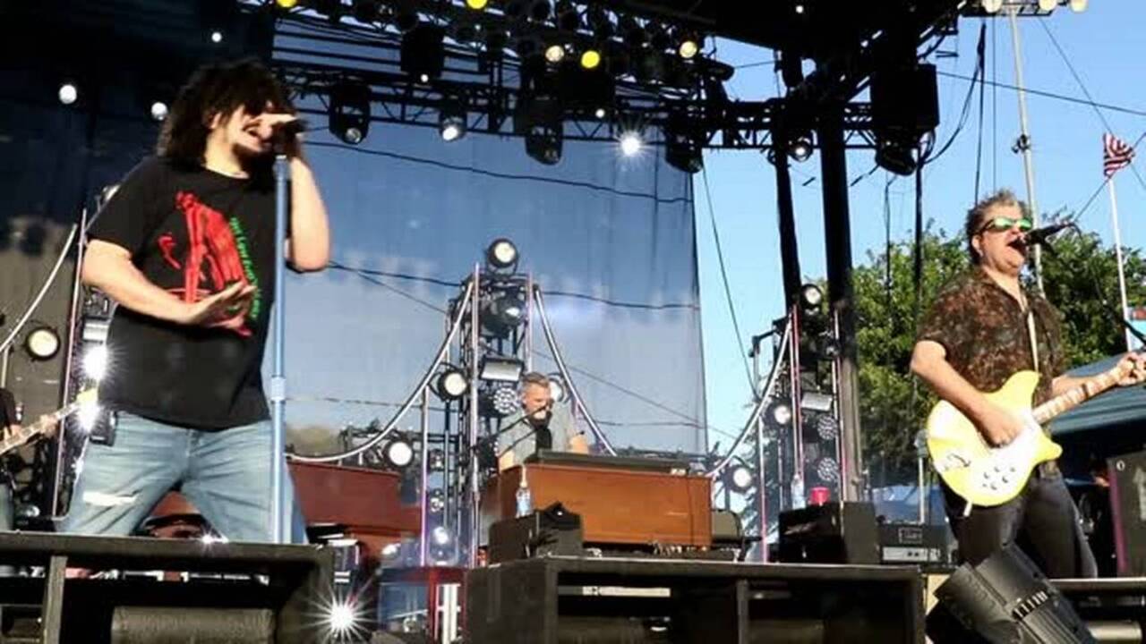 Watch Counting Crows and Matchbox Twenty in concert at the Mid-State Fair
