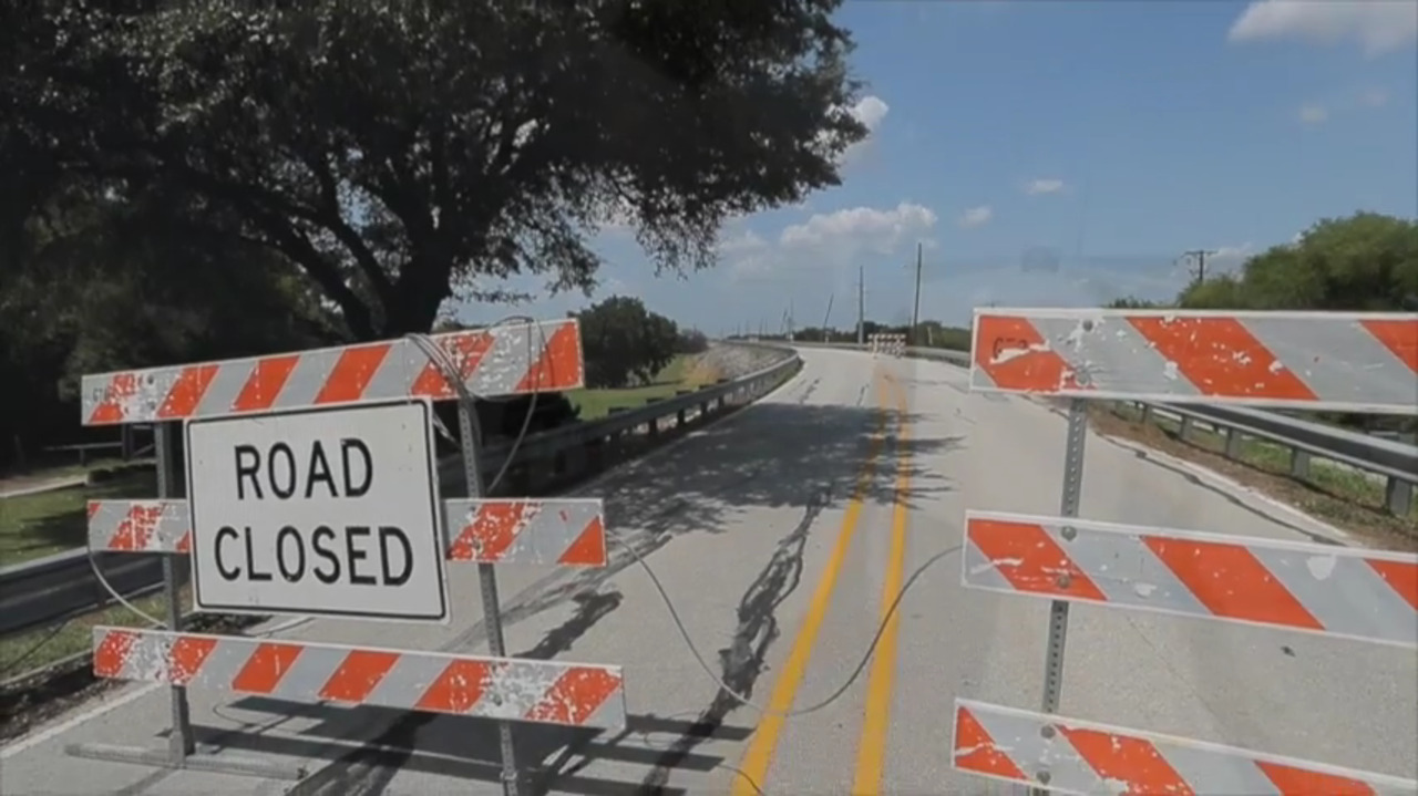 7,000 drivers a day used this dam road in Grapevine. Will the next rainfall destroy it?