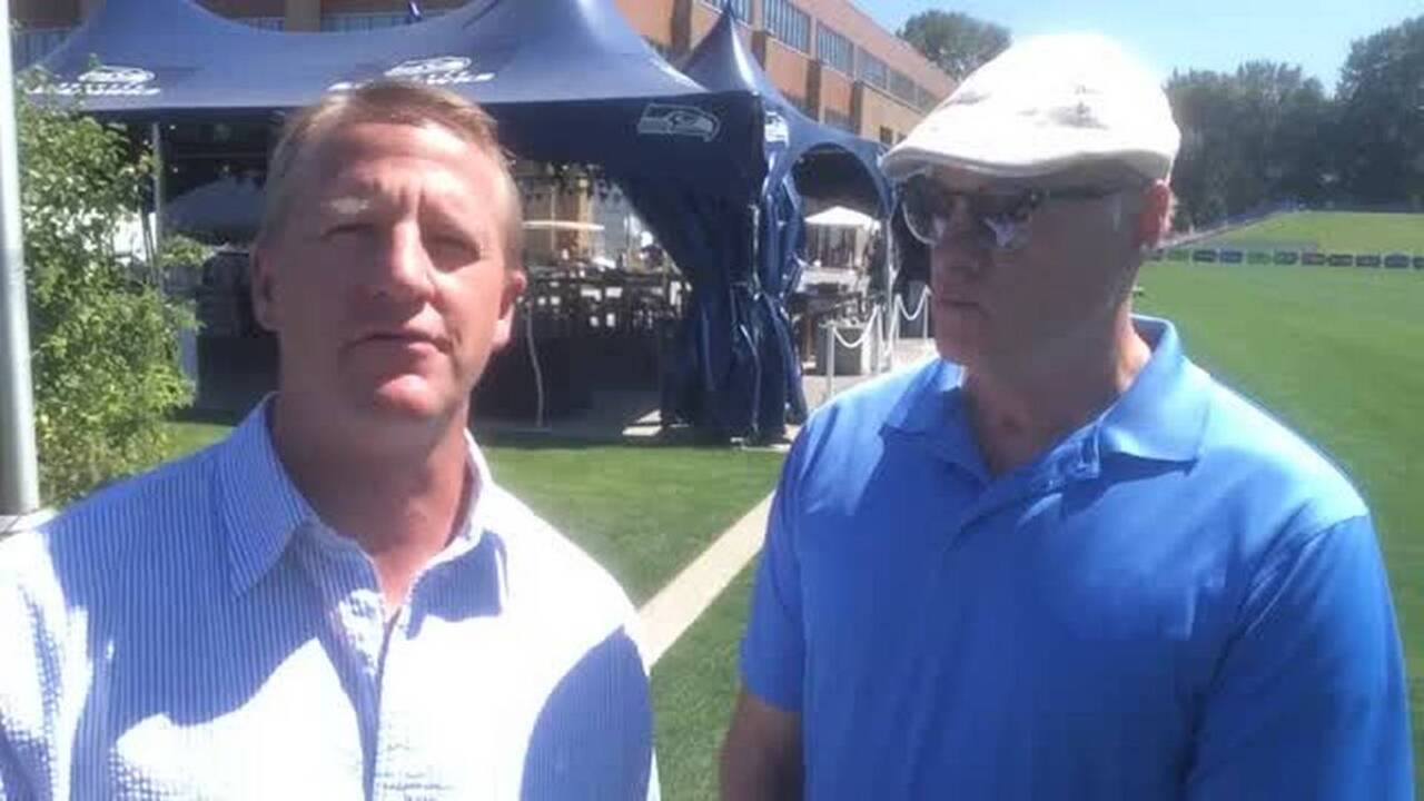 Gregg Bell, Dave Boling recap 11th Seahawks practice, explain the O-line