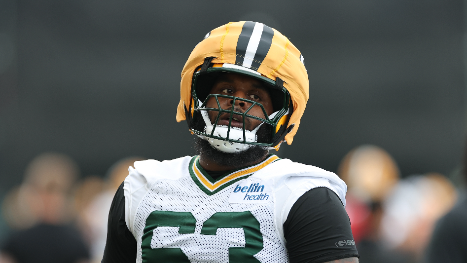 Panthers agree to terms with former Packers LT Rasheed Walker
