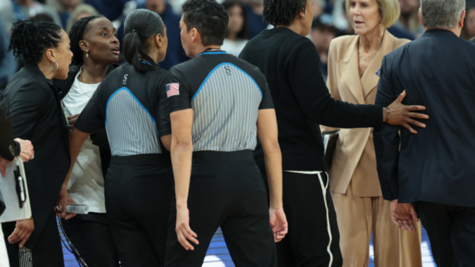 Staley deflects heated exchange between Geno Auriemma after tournament win