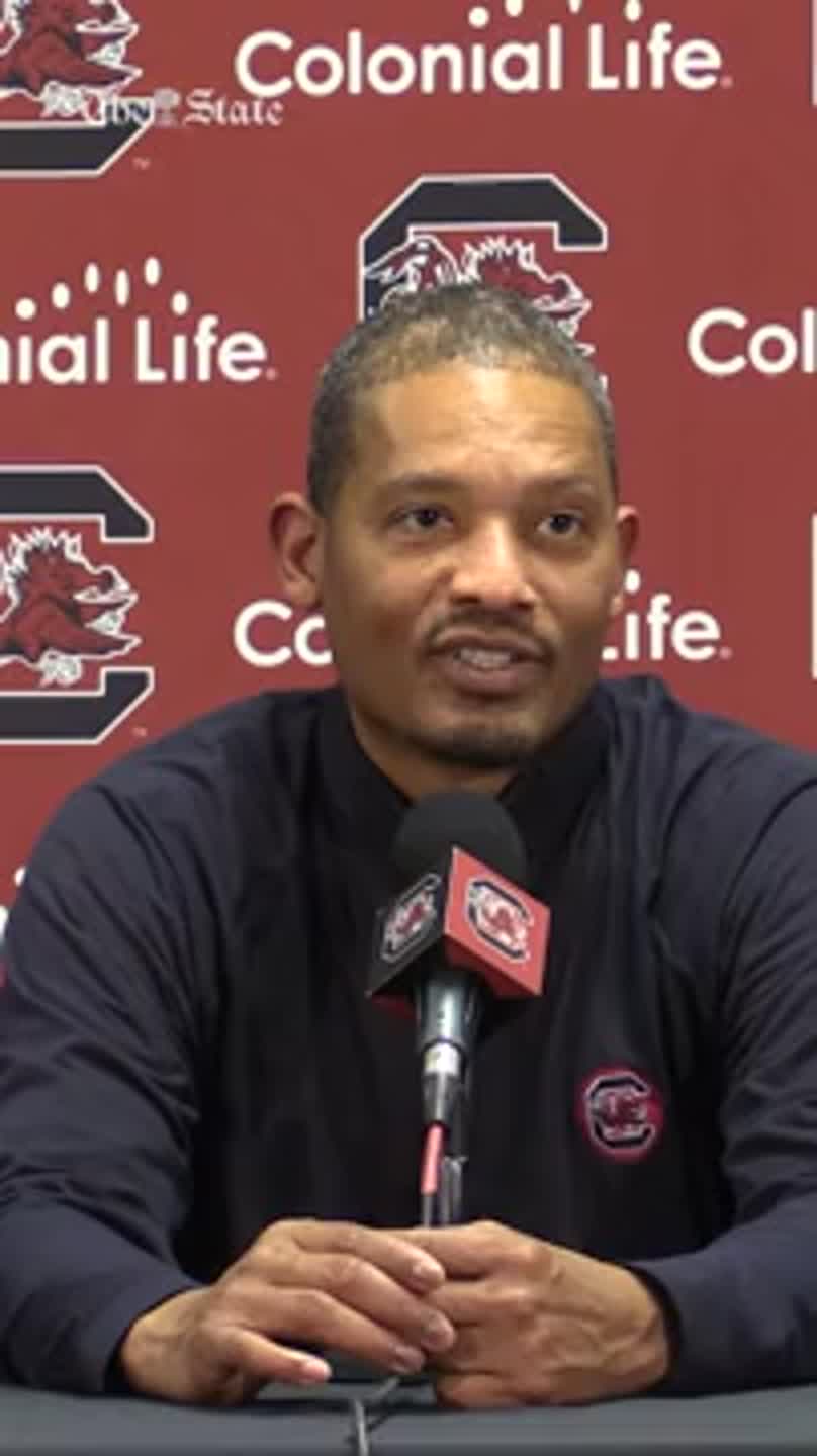 Lamont Paris praises Gamecocks' competitive spirit 