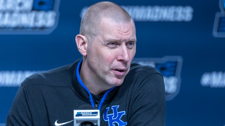 UK basketball coach Mark Pope provides a summer practice update