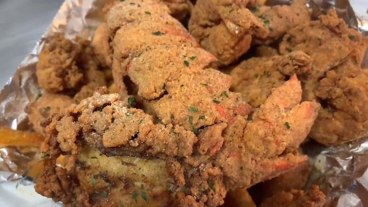 Macon has a new seafood place where you can get ‘sauce’d up’