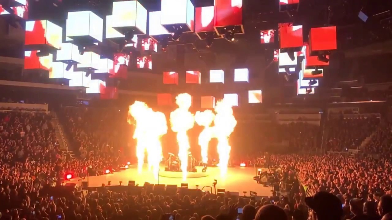 Heavy metal band Metallica rocks out Wichita