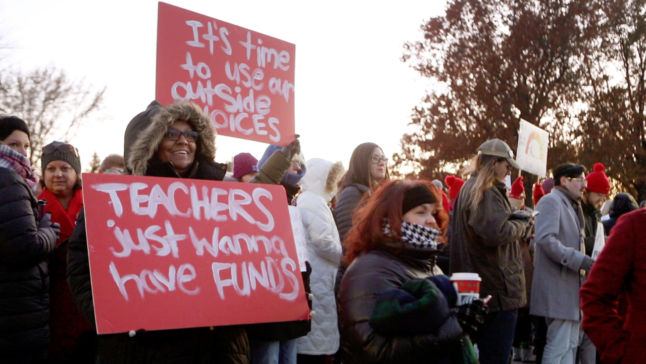Shawnee Mission teachers demand lighter workloads (Video) | Kansas City ...