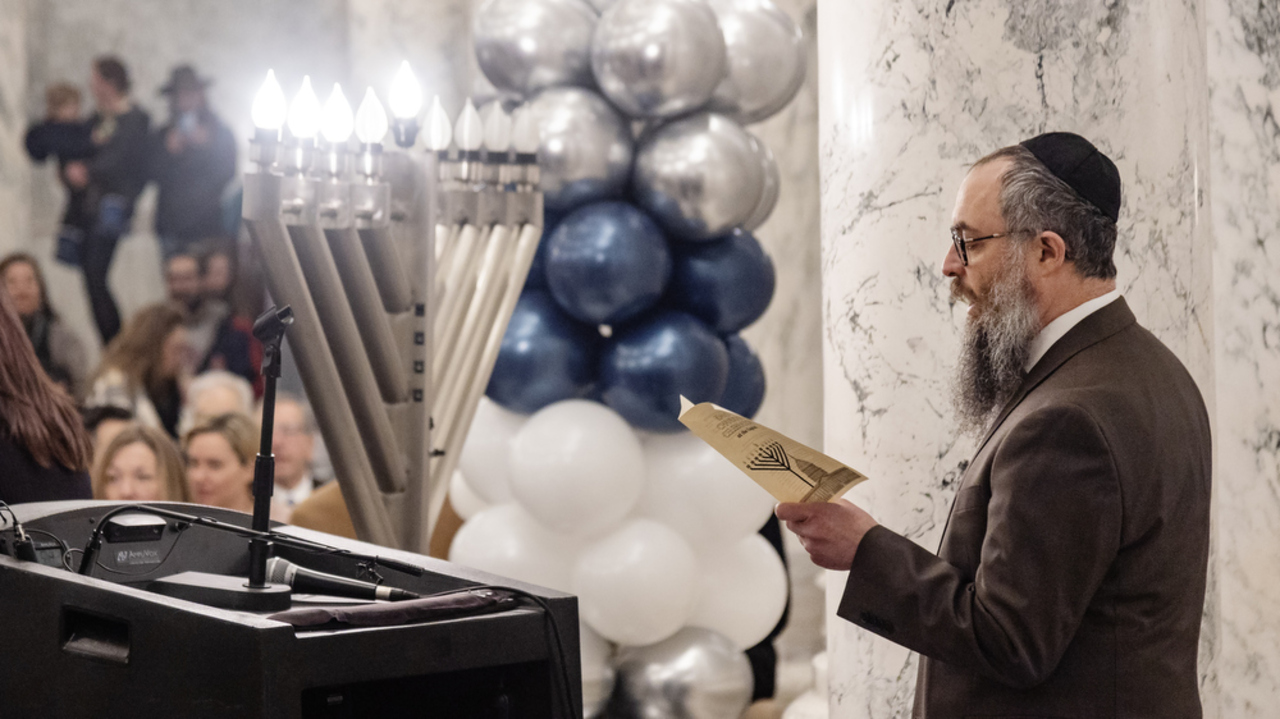 Idaho politicians light Chanukah menorah