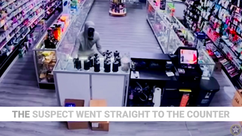 Police ask for help finding suspect in Bluffton, SC smoke shop burglary