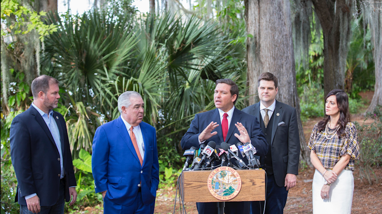 Florida House takes first stab at repeal of medical marijuana smoking ban