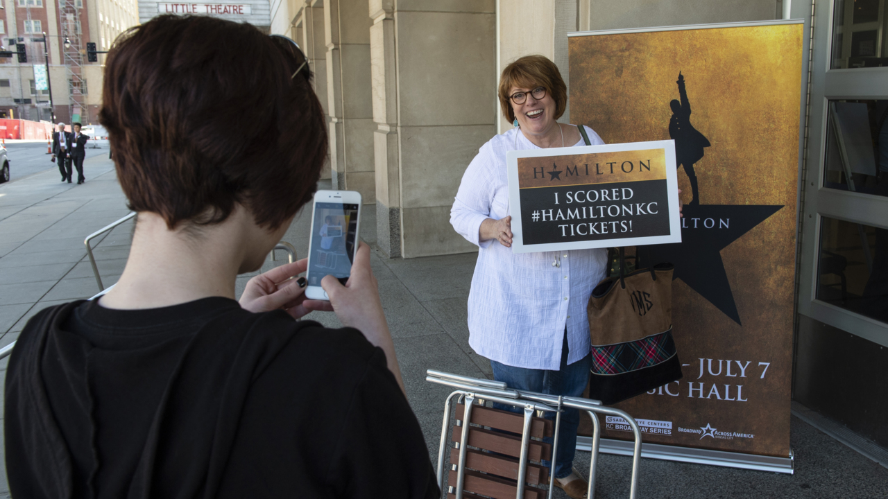 Missed out on ultra-popular ‘Hamilton’ tickets? Here’s how you can get one for $10