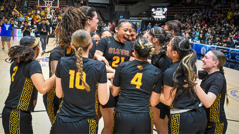 Clovis West girls keep their championship streak alive