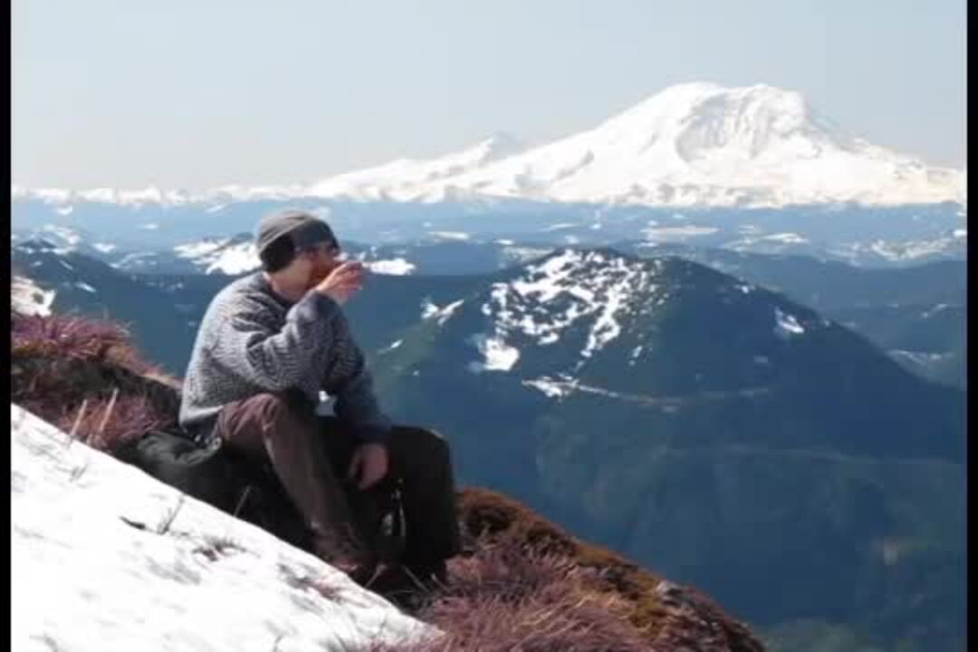 Dressing for Northwest hiking success