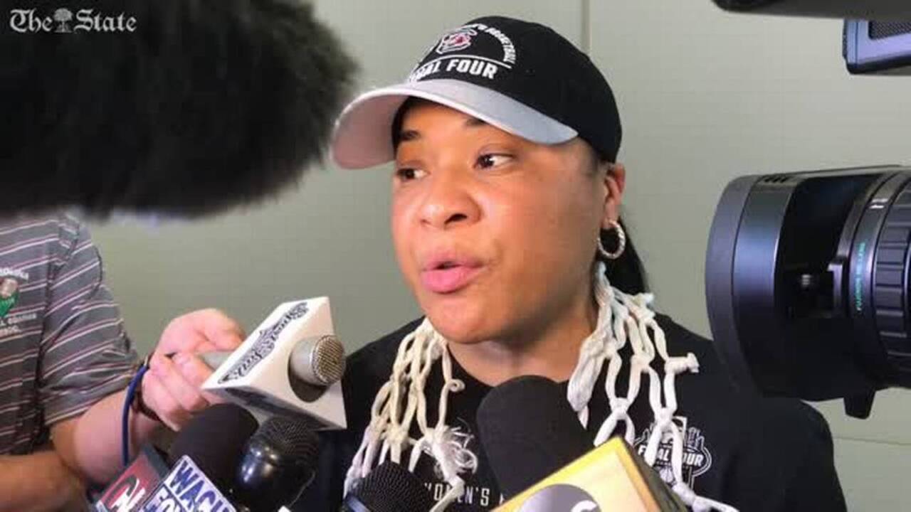 Davis, Gray declare for WNBA Draft