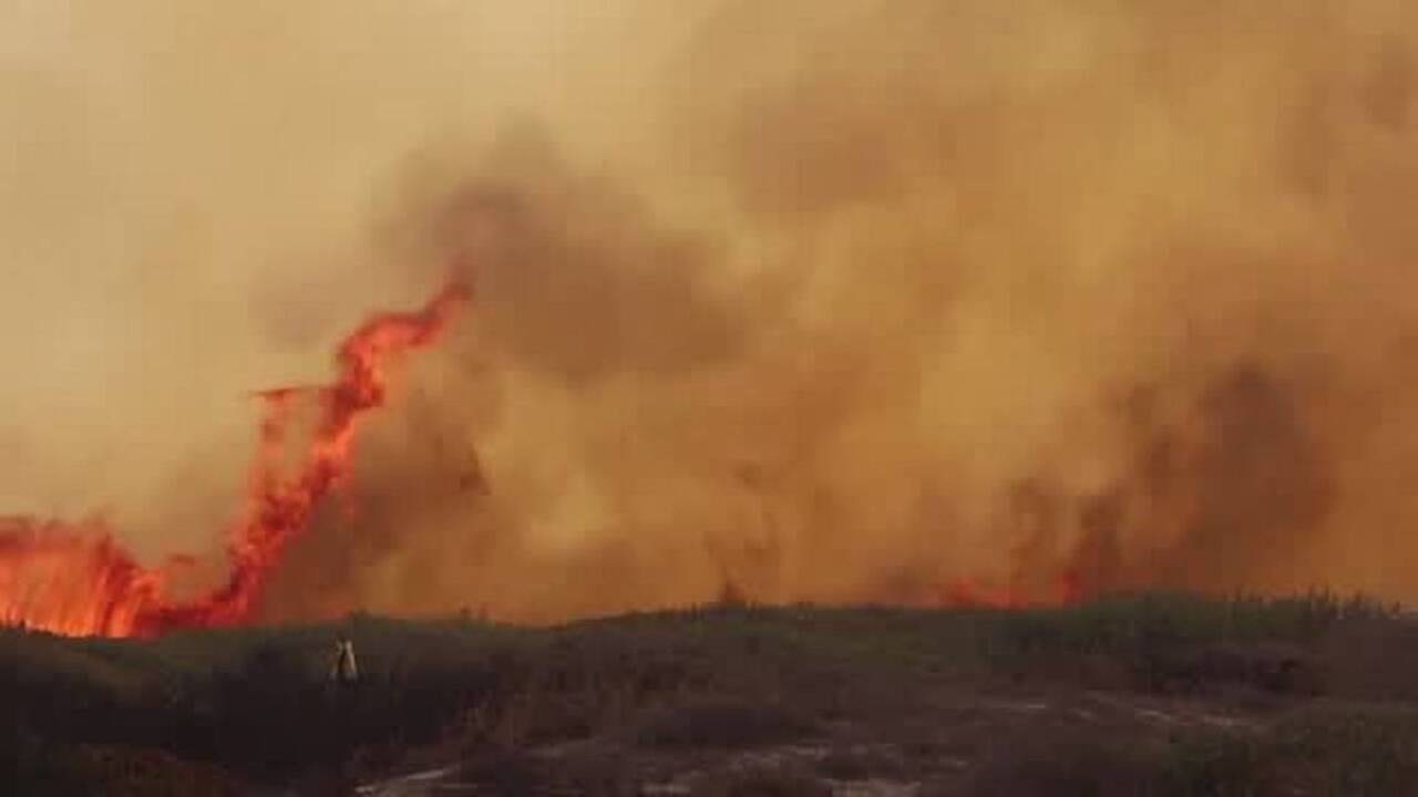 California wildfire forces beach community evacuations