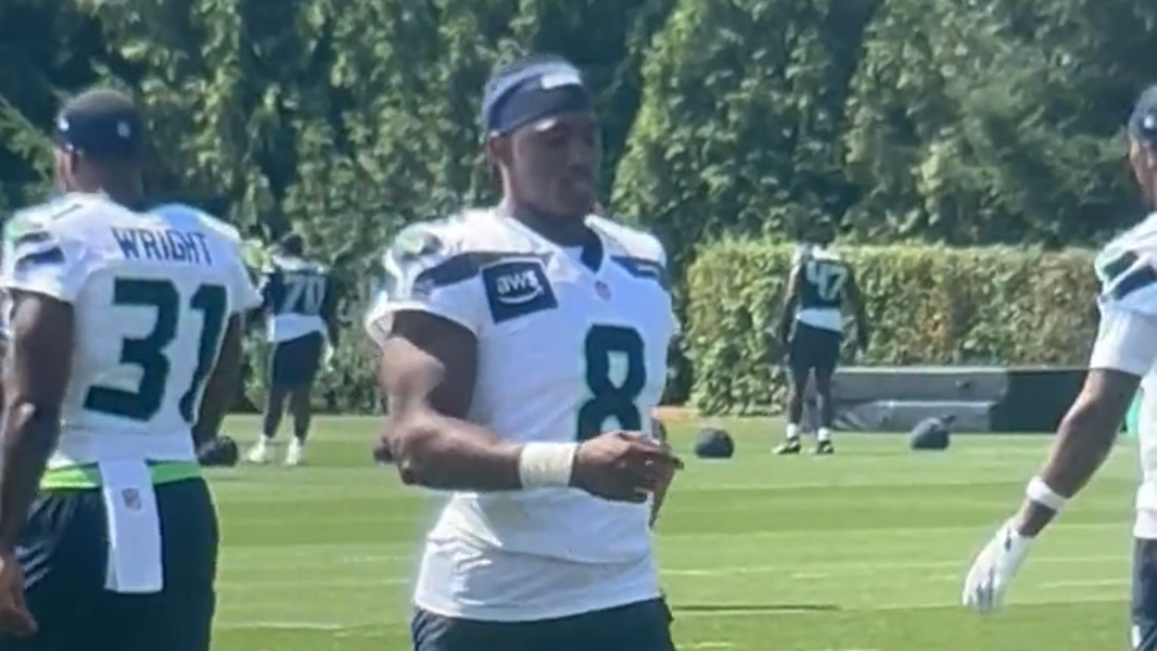 Top rookie Jadarian Price back full go in Seahawks preseason practice