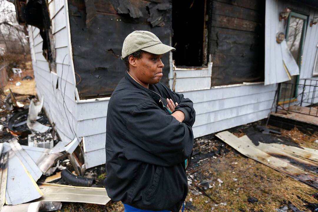 Family loses everything in house fire (Video) | Belleville News-Democrat