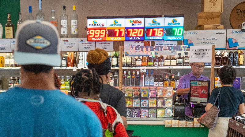 Sacramento residents flood ‘lucky Lichine’s’ as Powerball jackpot reaches $1 billion