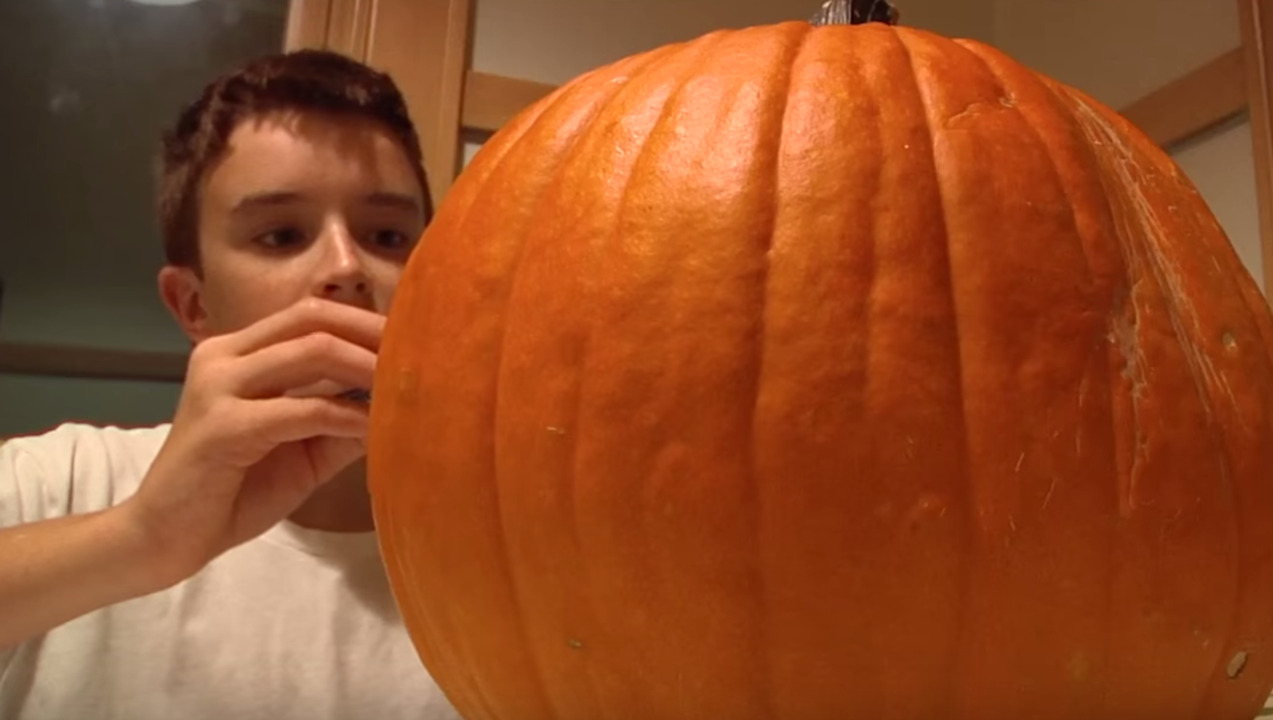 How to safely carve your pumpkin