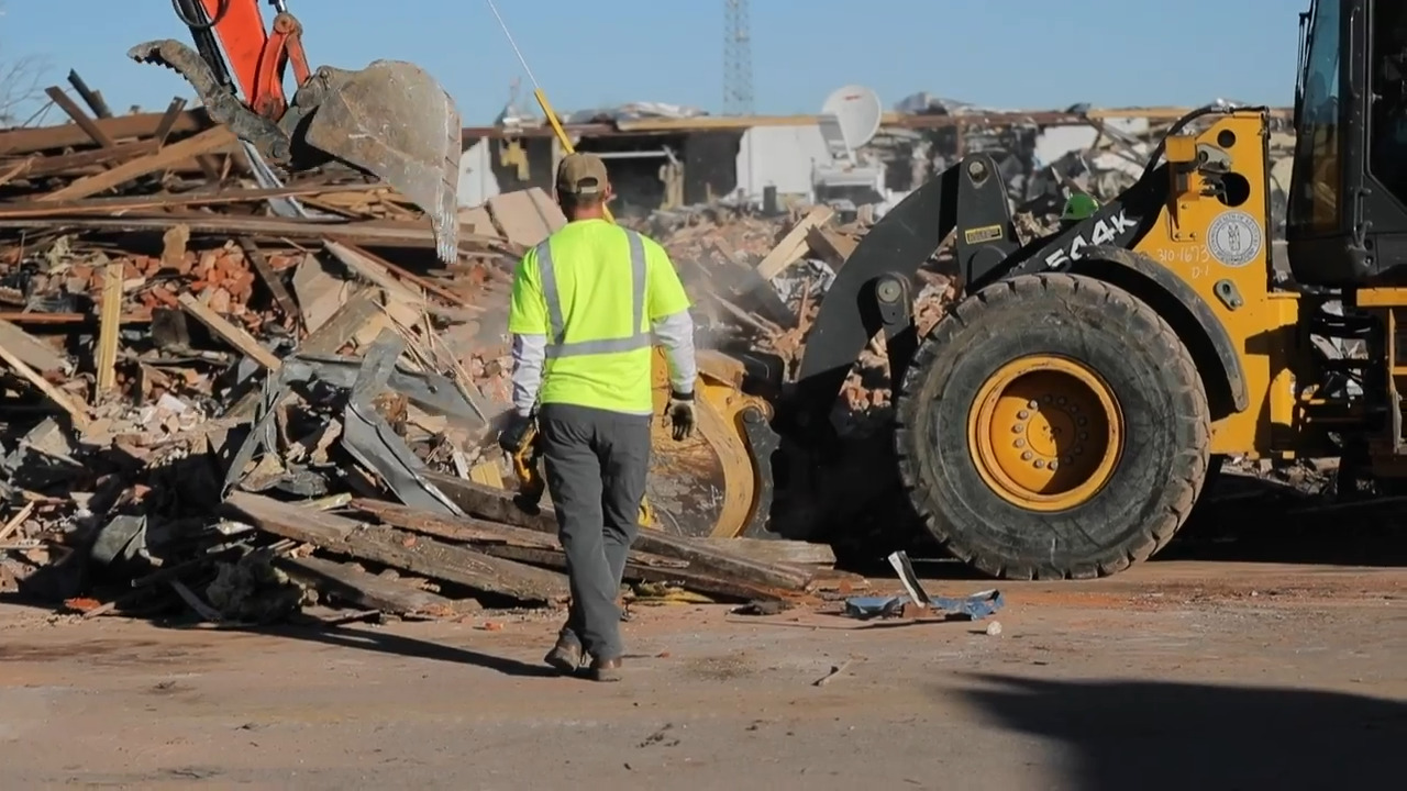 Kentucky tornadoes: Crews begin mammoth task of cleaning up in Mayfield