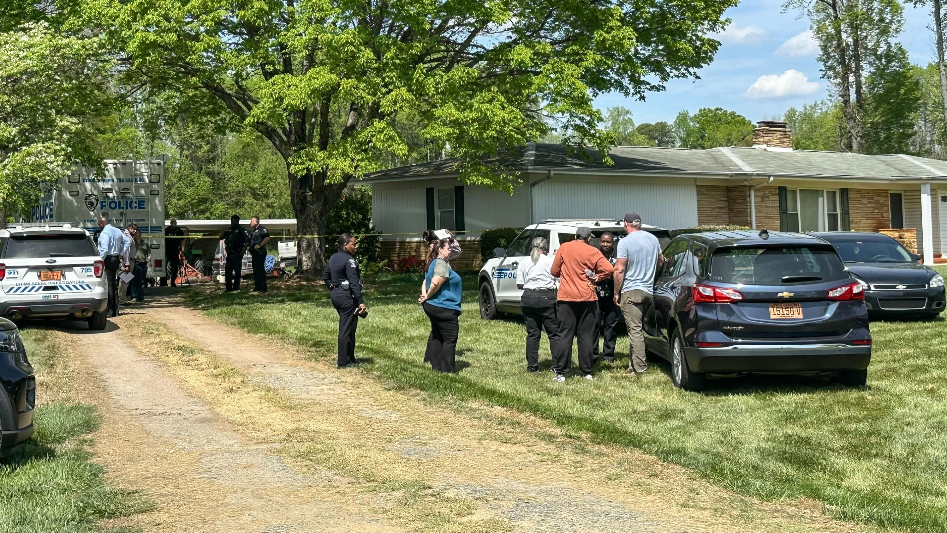 CMPD investigating man’s death at home on The Plaza