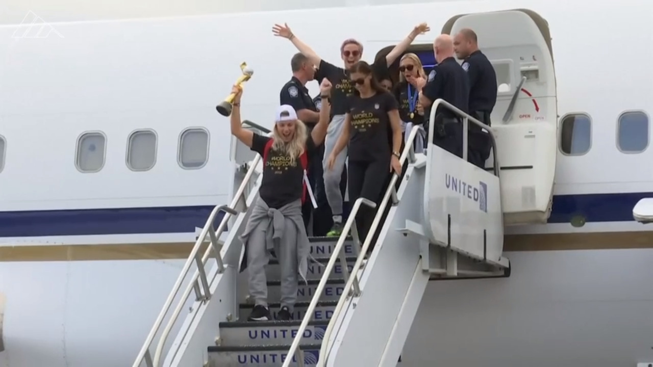 USWNT arrives home with World Cup trophy