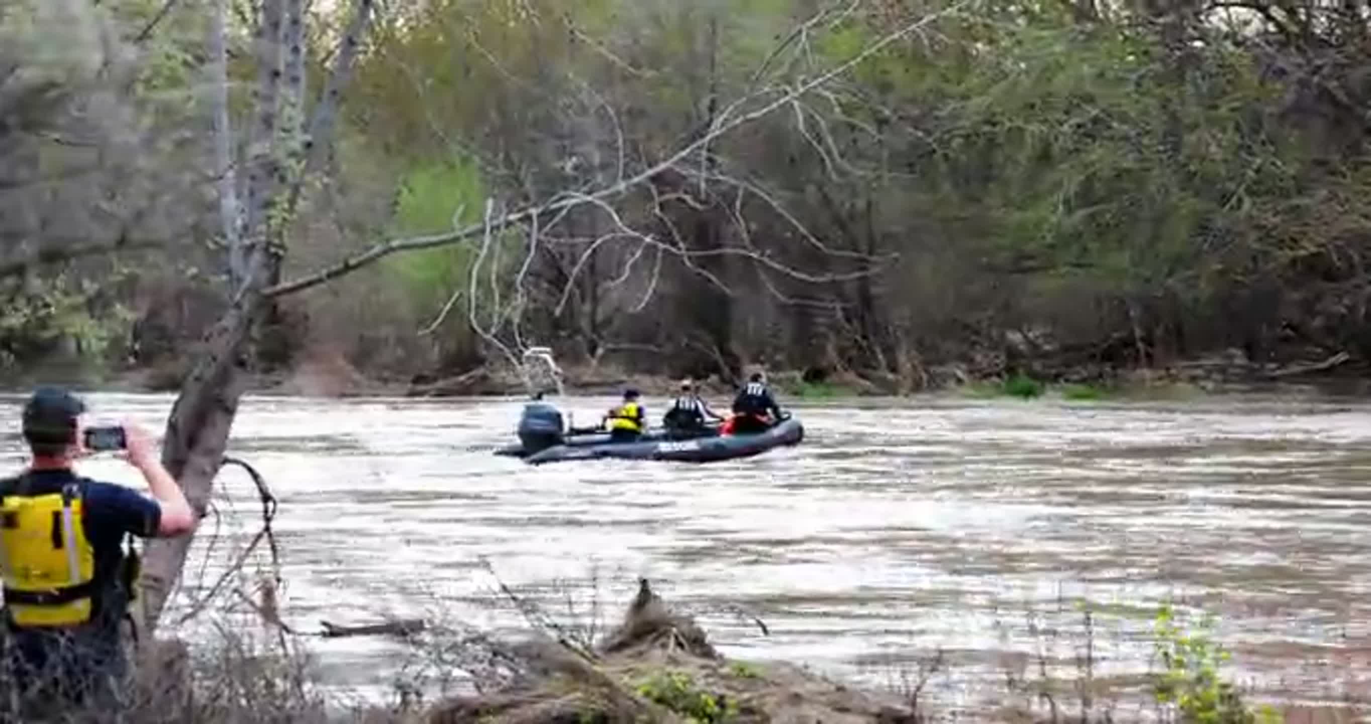 Yakima River water rescue