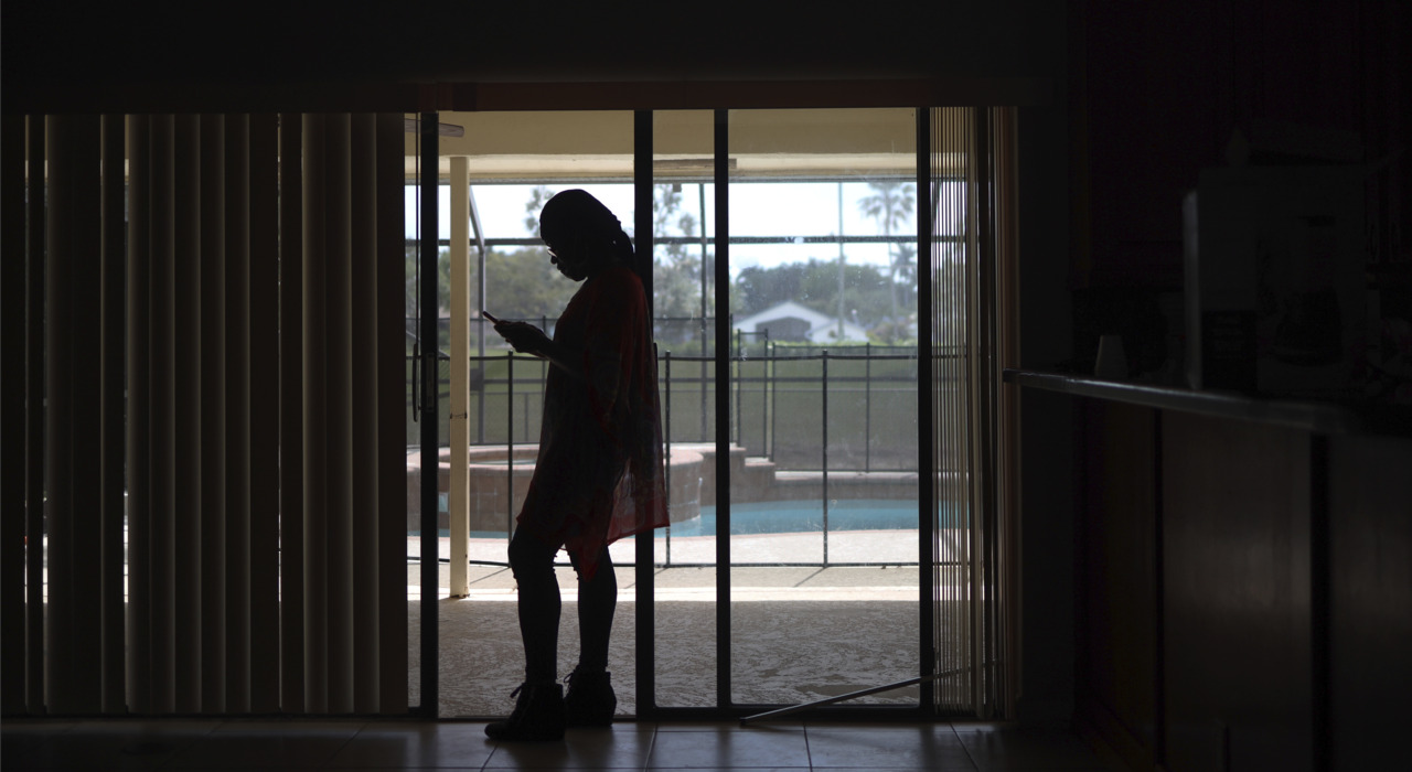 This group helps Miamians transition from public housing. ‘I don’t feel by myself anymore.’