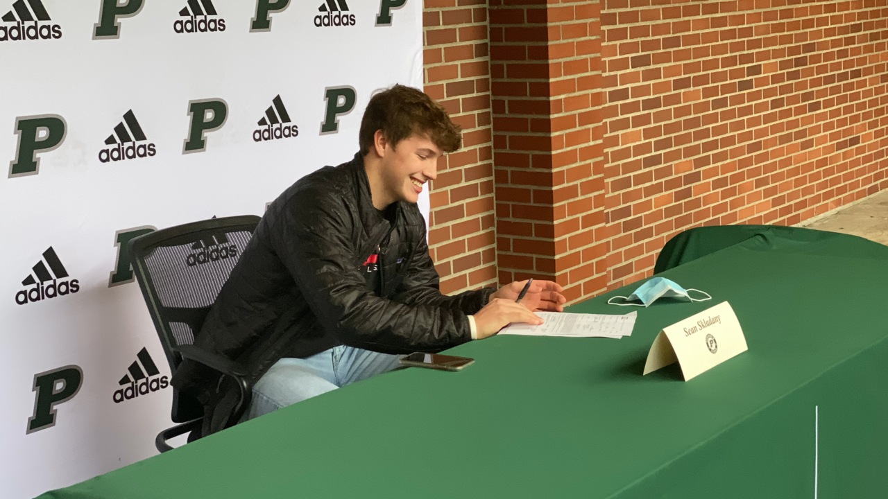 Peninsula’s Sean Skladany signs with Eastern Washington