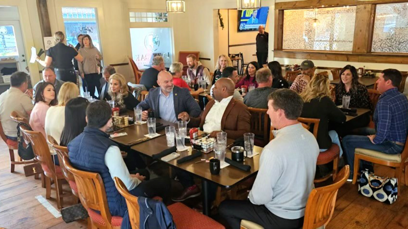 Secret Santas again leave ‘tip of a lifetime’ to servers in Biloxi