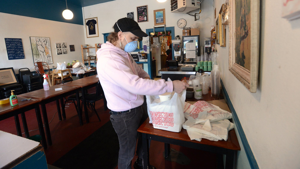 Inslee issues guidance for limited in-store retail, manufacturing in phase 2