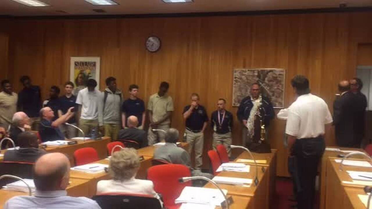 St. Clair County Board approves pay raises for some elected positions