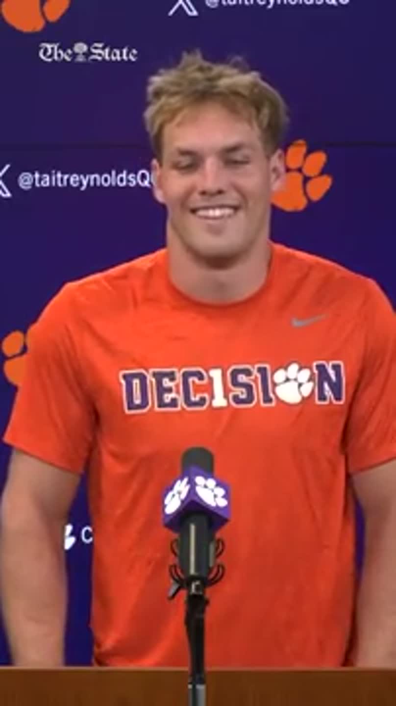Clemson QB loves studying football