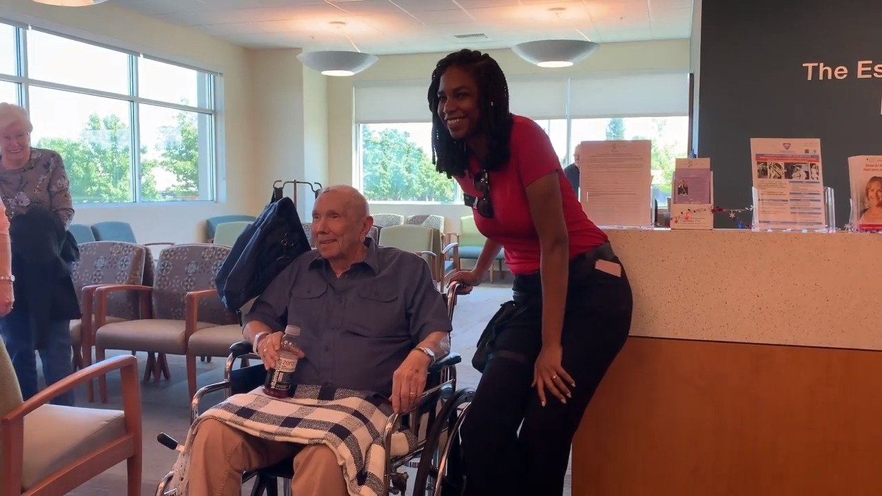 Young cancer survivor delivers blankets to patients in treatment in Roseville