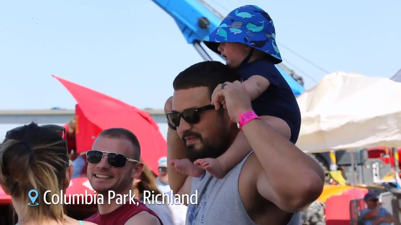 This might be the coldest place at Water Follies, and some cool folks are willing to share