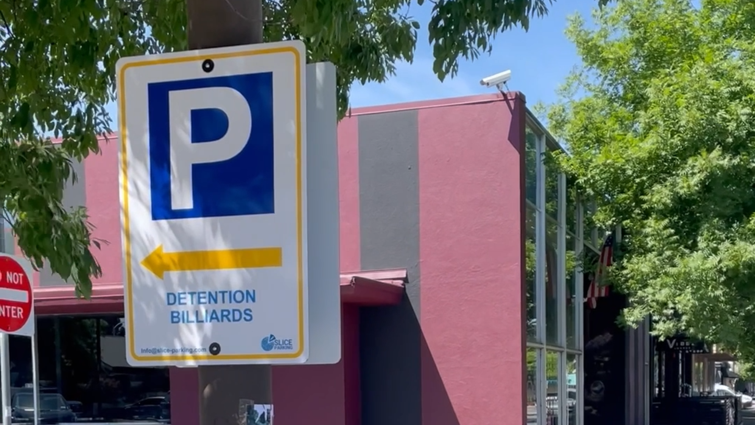 What's behind the new 'public' parking in Fresno's Tower District
