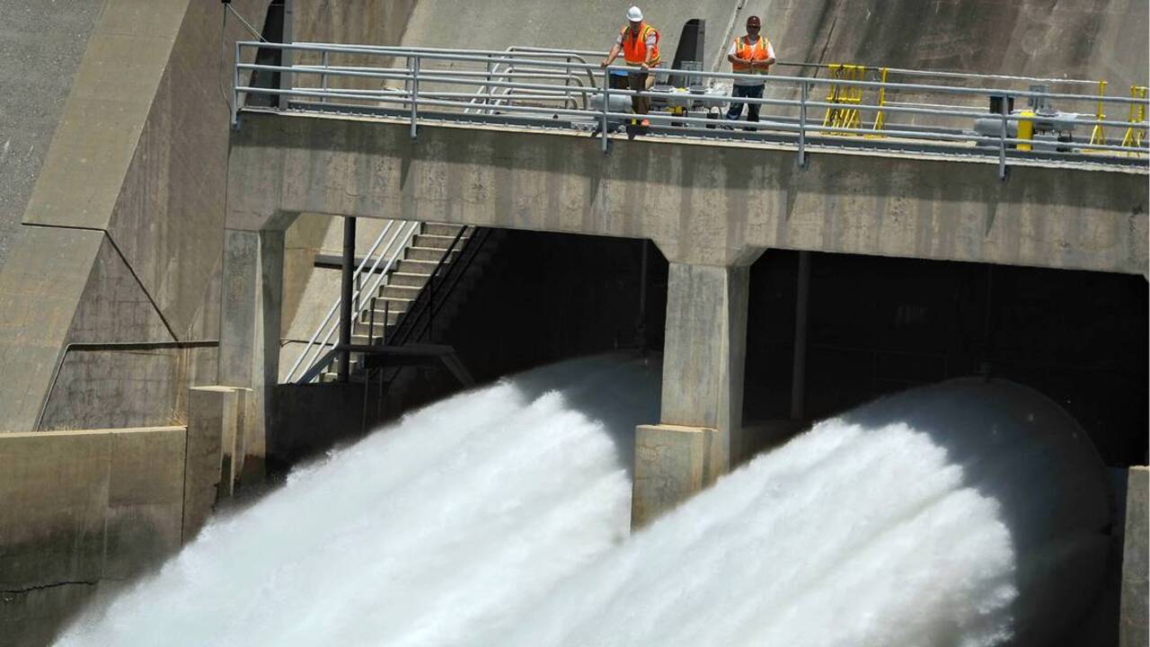 Video: Historic releases of Millerton Lake water go to west Valley
