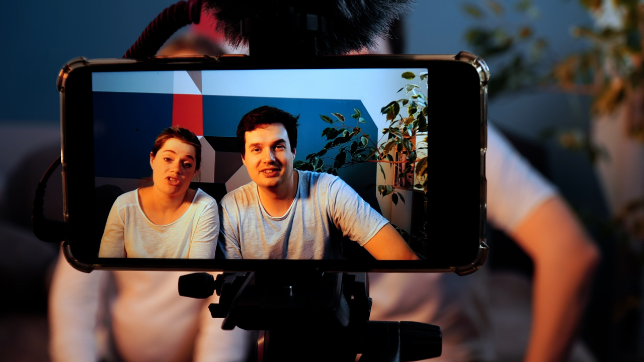 How to record family stories using your smartphone during the holidays