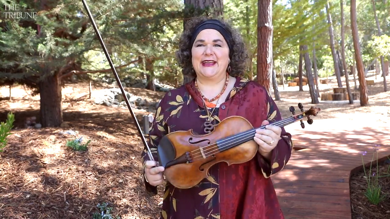 This SLO County violinist found ‘a new way to make people happy’ amid COVID-19 closures