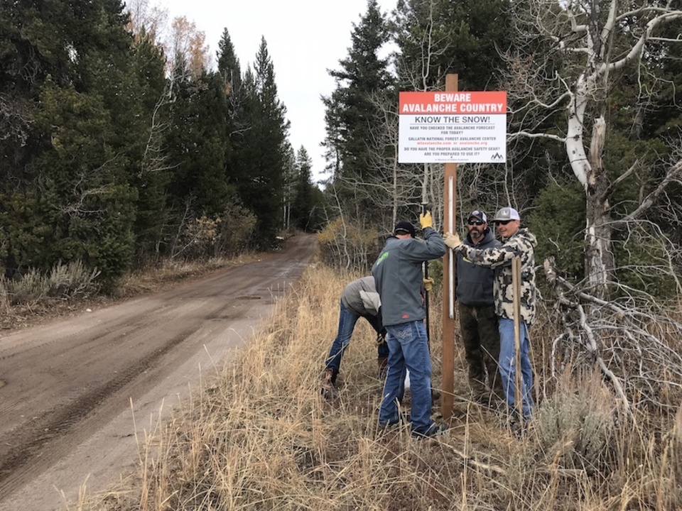 Young Idaho mother who lost husband in avalanche installs warning signs to honor his memory