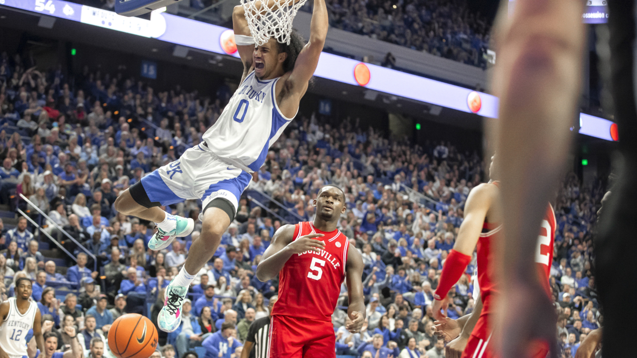 Slideshow: Kentucky basketball beats Louisville 86-63