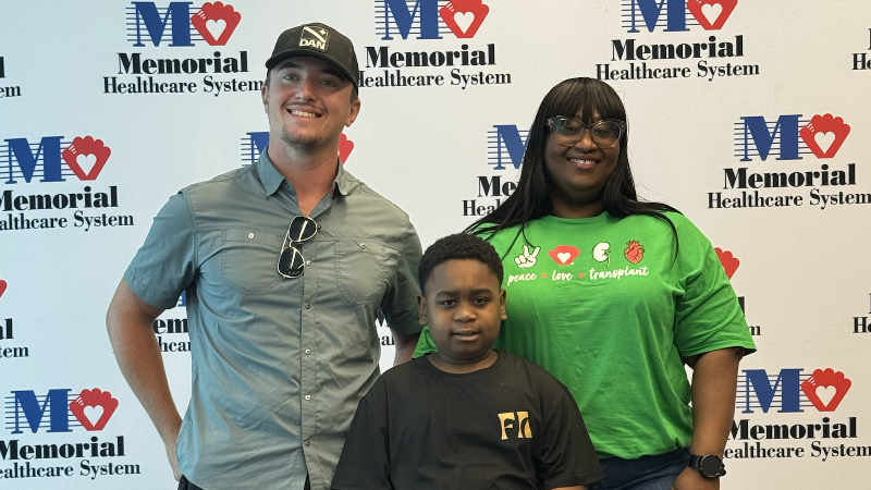 Watch a 9-year-old Broward boy reunite with his living kidney donor